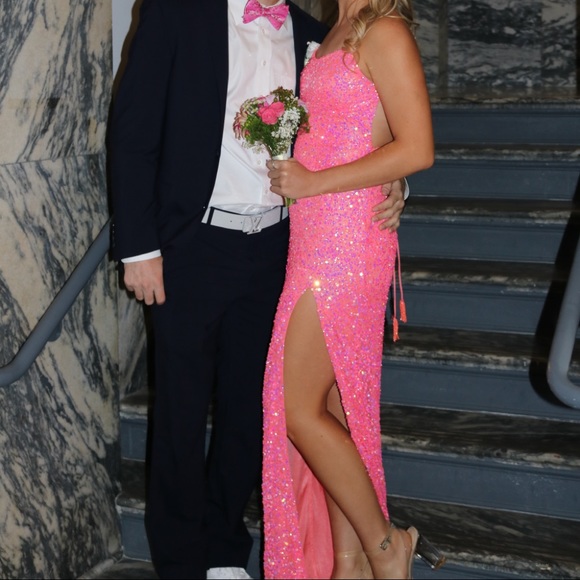 Prom dress - Picture 3 of 13